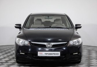 Подержанный автомобиль Honda Civic Sedan 2008 года (2 фото)