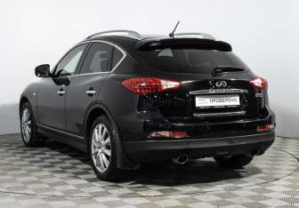 Подержанный автомобиль Infiniti EX 2012 года (7 фото)