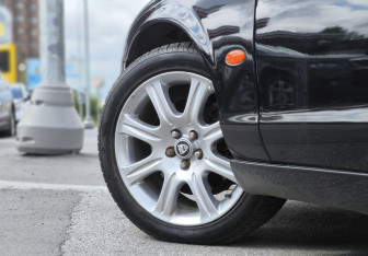 Подержанный автомобиль Jaguar S-Type 2007 года (9 фото)
