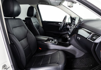 Подержанный автомобиль Mercedes-Benz GLE 2016 года (26 фото)