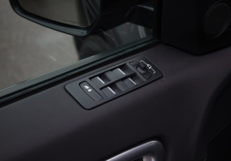 Подержанный автомобиль Land Rover Discovery Sport 2018 года (16 фото)