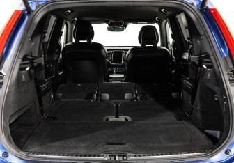 Подержанный автомобиль Volvo XC90 2016 года (27 фото)