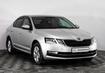 Подержанный автомобиль Skoda Octavia Liftback 2017 года (4 фото)