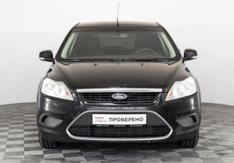 Подержанный автомобиль Ford Focus Wagon 2010 года (2 фото)