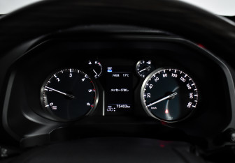 Подержанный автомобиль Toyota Land Cruiser Prado 2019 года (26 фото)