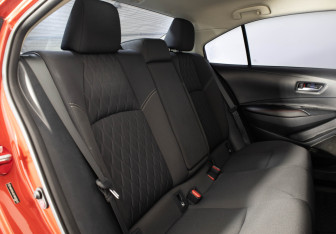 Подержанный автомобиль Toyota Corolla Sedan 2020 года (11 фото)