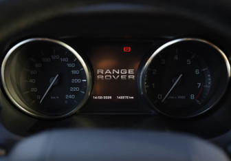 Подержанный автомобиль Land Rover Range Rover Evoque 2013 года (14 фото)