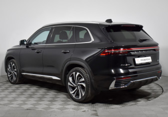 Подержанный автомобиль Geely Monjaro 2023 года (7 фото)