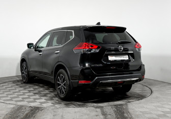 Подержанный автомобиль Nissan X-Trail 2021 года (7 фото)