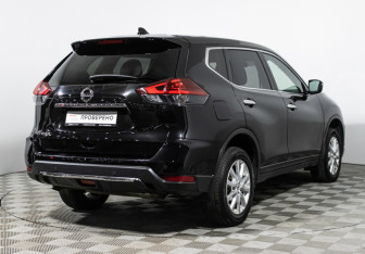 Подержанный автомобиль Nissan X-Trail 2021 года (5 фото)