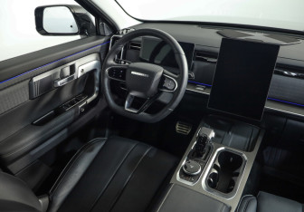 Подержанный автомобиль Jaecoo J7 2024 года (8 фото)