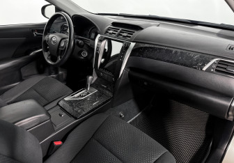 Подержанный автомобиль Toyota Camry Sedan 2012 года (13 фото)