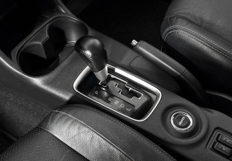 Подержанный автомобиль Mitsubishi Outlander 2014 года (11 фото)