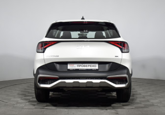 Подержанный автомобиль Kia Sportage 2022 года (6 фото)