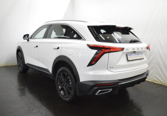 Подержанный автомобиль Haval F7 2024 года (7 фото)