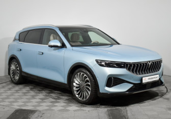 Подержанный автомобиль Voyah Free 2022 года (3 фото)