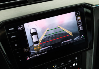 Подержанный автомобиль Volkswagen Passat Sedan 2020 года (17 фото)