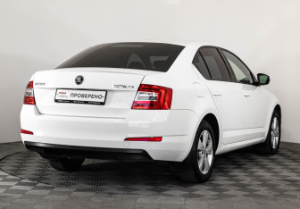 Подержанный автомобиль Skoda Octavia Liftback 2014 года (5 фото)
