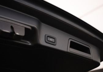 Подержанный автомобиль Land Rover Range Rover Evoque 2019 года (34 фото)