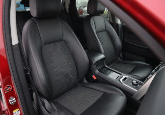 Подержанный автомобиль Land Rover Discovery Sport 2019 года (23 фото)