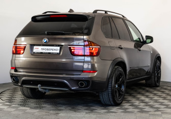 Подержанный автомобиль BMW X5 2013 года (5 фото)