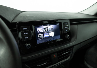 Подержанный автомобиль Skoda Rapid Liftback 2021 года (15 фото)