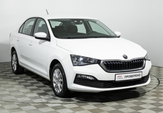 Подержанный автомобиль Skoda Rapid Liftback 2022 года (3 фото)