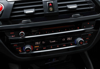 Подержанный автомобиль BMW X3 M 2020 года (22 фото)