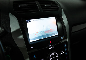 Подержанный автомобиль Ford Explorer 2014 года (15 фото)
