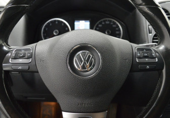 Подержанный автомобиль Volkswagen Tiguan 2013 года (15 фото)