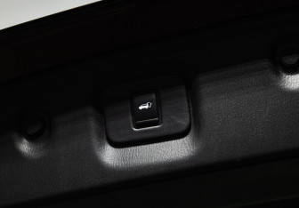 Подержанный автомобиль Infiniti QX60 2014 года (27 фото)