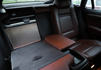 Подержанный автомобиль BMW X6 2013 года (33 фото)