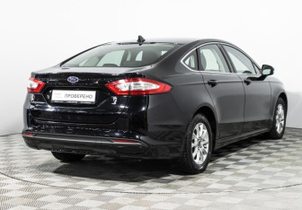 Подержанный автомобиль Ford Mondeo Sedan 2018 года (5 фото)