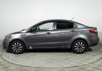Подержанный автомобиль Kia Rio Sedan 2014 года (8 фото)