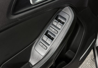 Подержанный автомобиль Chery Tiggo 4 2021 года (10 фото)