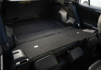 Подержанный автомобиль Toyota RAV4 2022 года (21 фото)