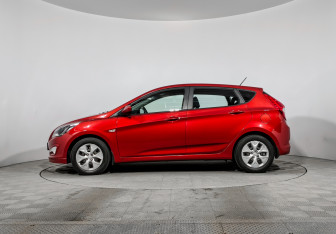 Подержанный автомобиль Hyundai Solaris Hatchback 2016 года (8 фото)