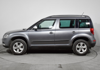 Подержанный автомобиль Skoda Yeti 2014 года (8 фото)