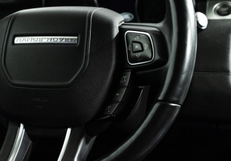 Подержанный автомобиль Land Rover Range Rover Evoque 2015 года (25 фото)