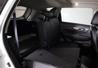 Подержанный автомобиль Nissan X-Trail 2020 года (22 фото)