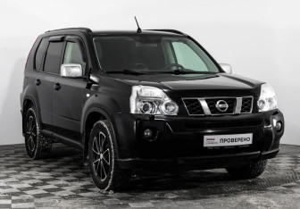 Подержанный автомобиль Nissan X-Trail 2010 года (3 фото)