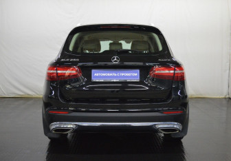 Подержанный автомобиль Mercedes-Benz GLC Coupe 2017 года (6 фото)
