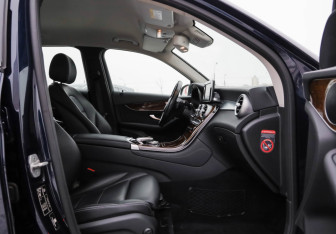 Подержанный автомобиль Mercedes-Benz GLC Coupe 2016 года (29 фото)