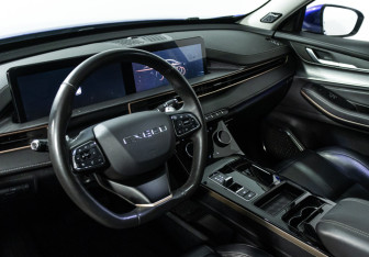 Подержанный автомобиль Exeed LX 2023 года (11 фото)