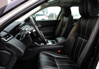 Подержанный автомобиль Land Rover Range Rover Velar 2018 года (23 фото)