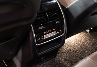 Подержанный автомобиль BMW X5 2019 года (24 фото)