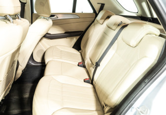 Подержанный автомобиль Mercedes-Benz GLE 2016 года (10 фото)