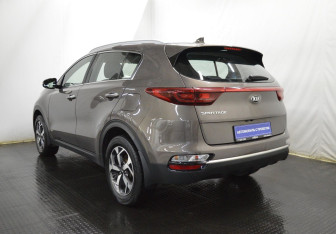 Подержанный автомобиль Kia Sportage 2019 года (7 фото)