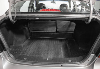 Подержанный автомобиль Chevrolet Aveo Sedan 2010 года (23 фото)