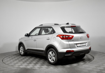 Подержанный автомобиль Hyundai Creta 2018 года (7 фото)